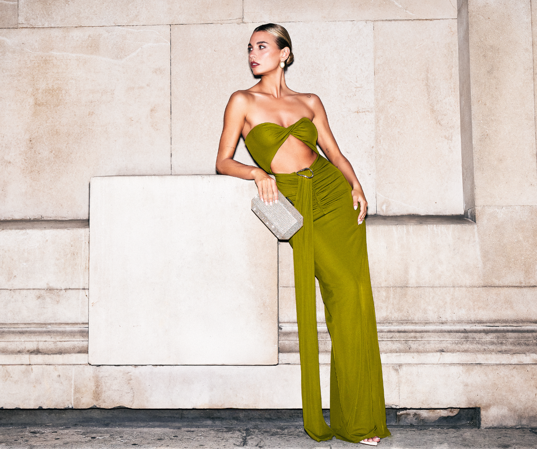 What Bag Should You Wear to a Wedding?